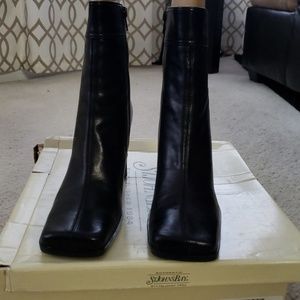 Women's boots